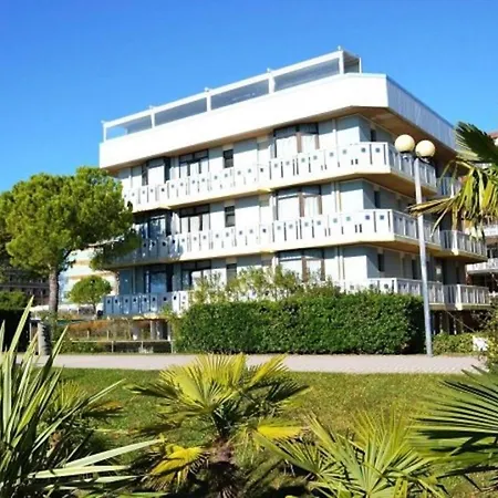 Very Nice Facing The Beach In Lovely Apartment Bibione