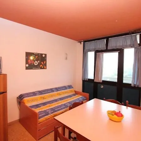 아파트 Very Nice Facing The Beach In Lovely 비비오네